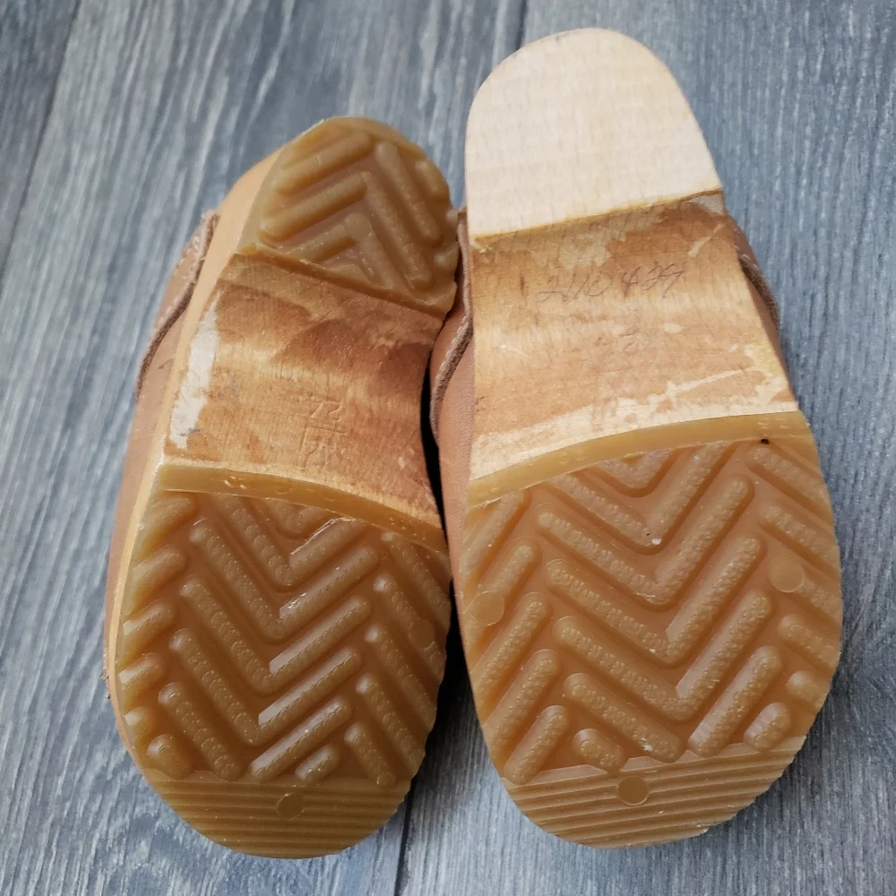 Danish Traditions Tan Brown Leather Wood Clogs Kids Child Size 8 Danish Size 24 - Picture 5 of 8